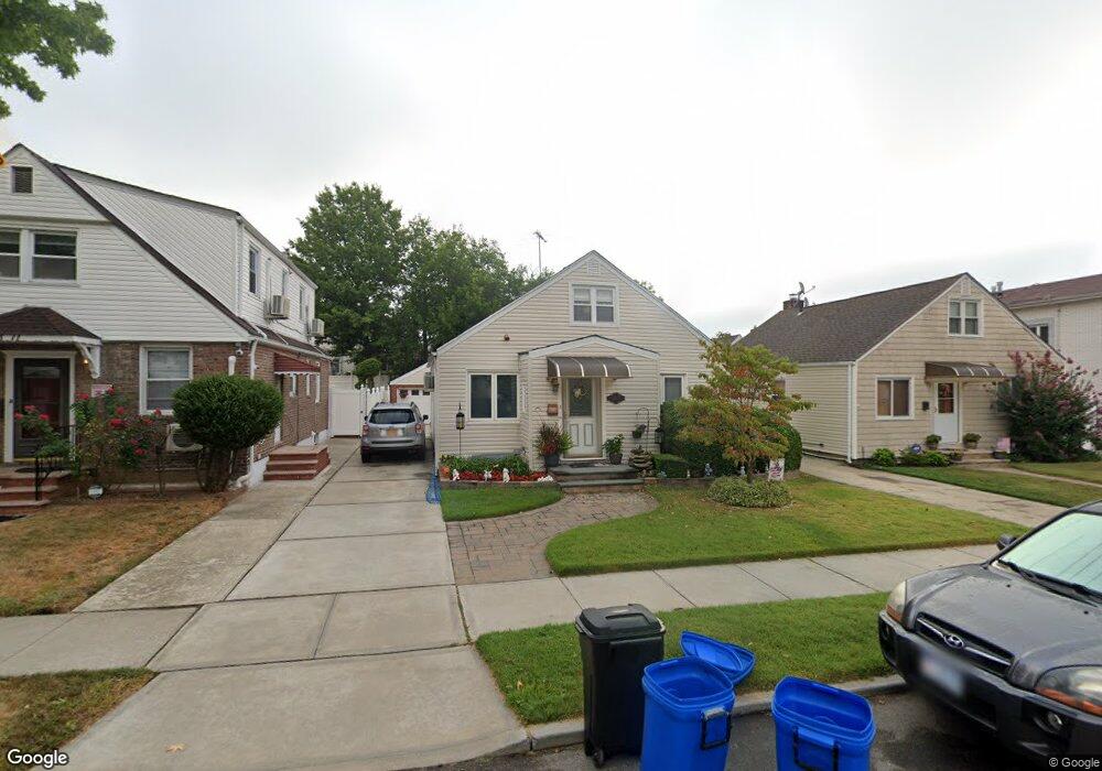 5315 190th St, Fresh Meadows, NY 11365 - photo 1