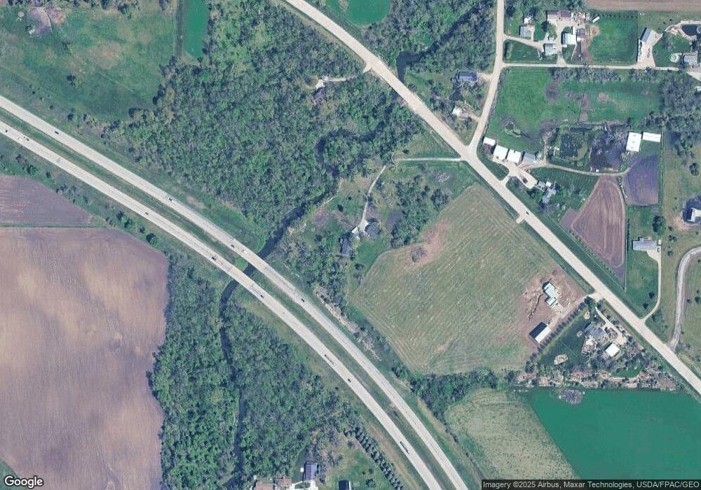 3662 N Center Point Rd, Center Point, IA 52213 - photo 1