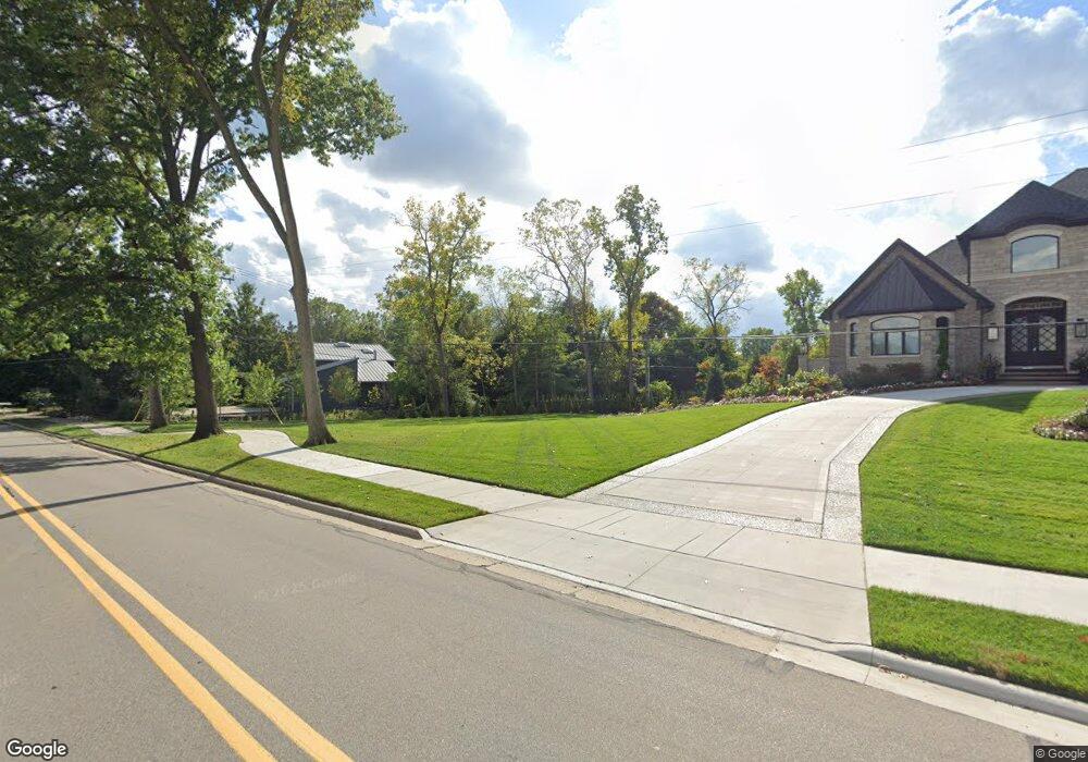 7320 Wing Lake Rd, Bloomfield Hills, MI 48301 - photo 1