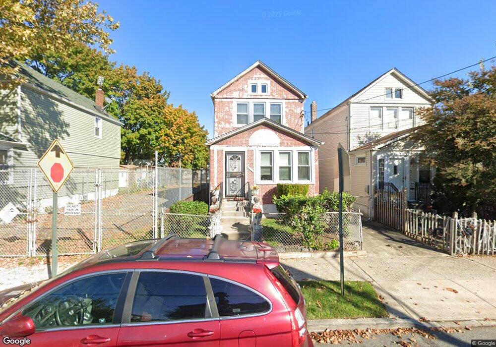 11011 Union Hall St, Jamaica, NY 11433 - photo 1