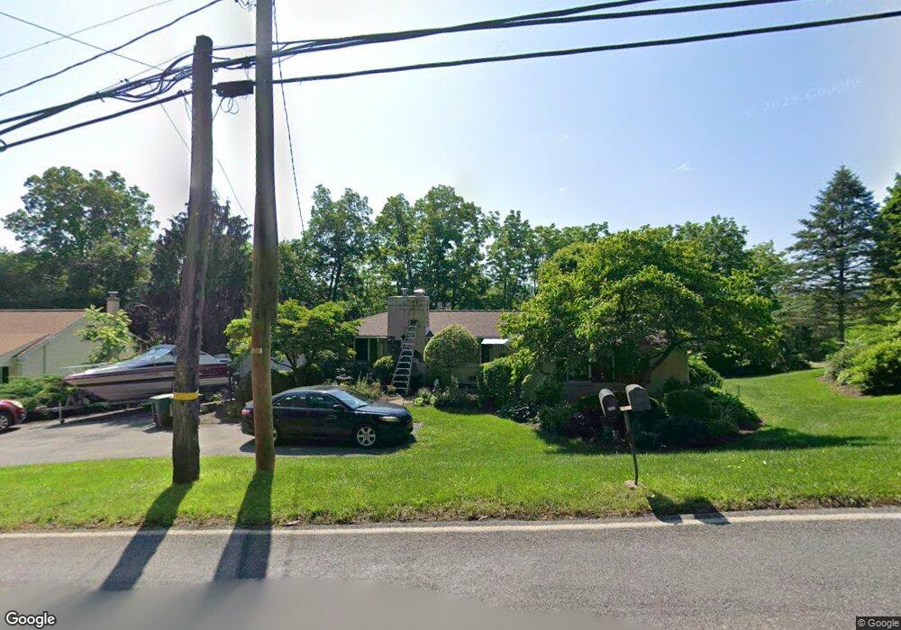 5953 Emmaus Rd, Emmaus, PA 18049 - photo 1