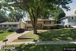 6717 Vernon Ave, Omaha, NE 68104