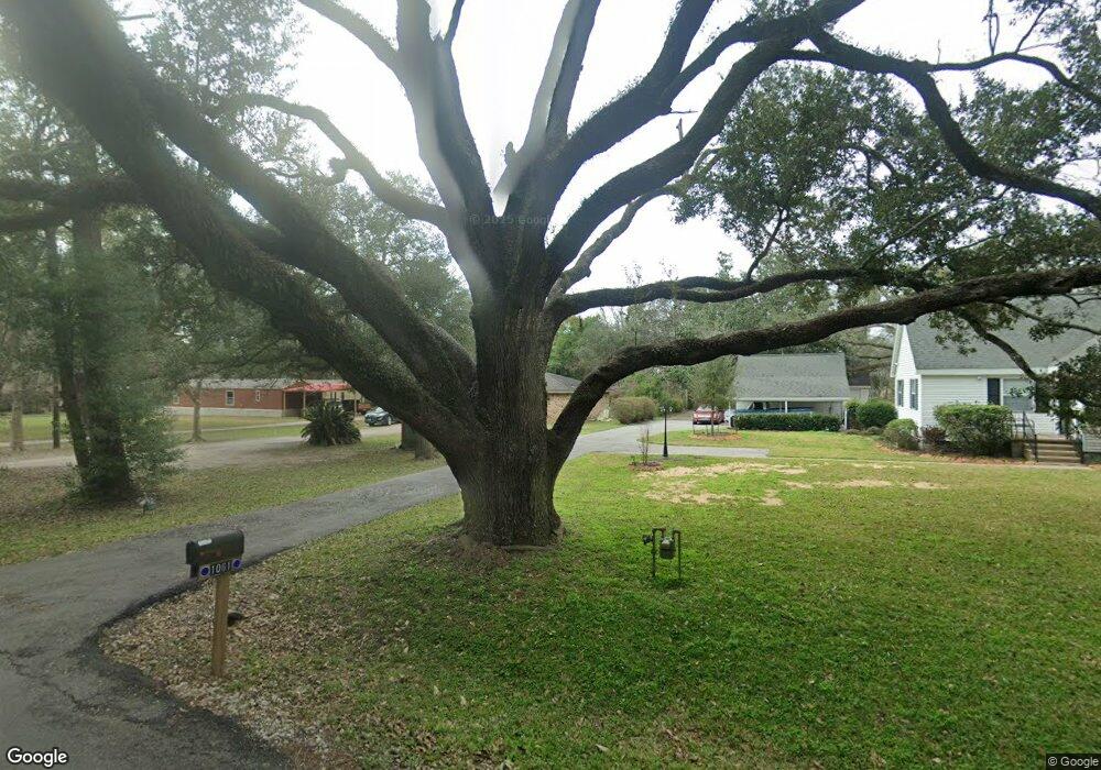 1011 Shroeder Ln, Alvin, TX 77511 - photo 1