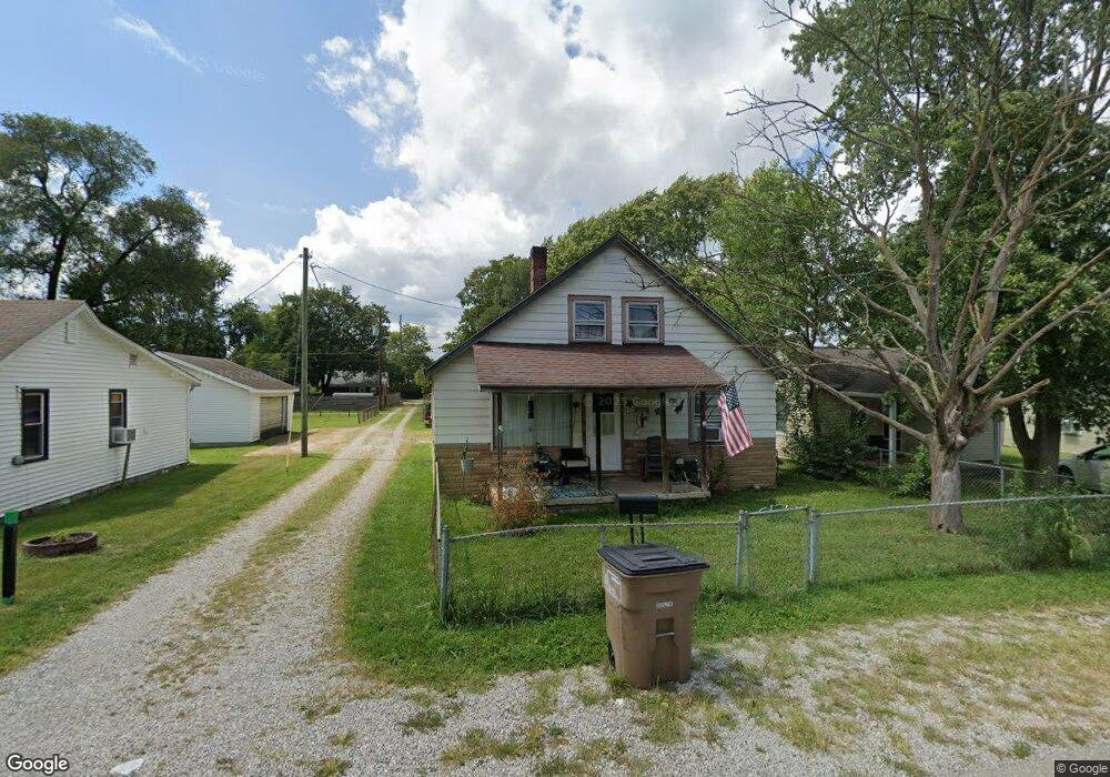 142 N Ross St, Columbus, IN 47201 - photo 1