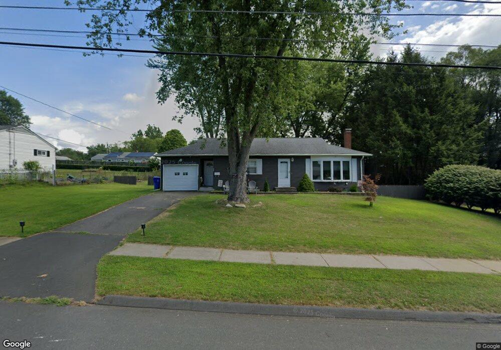 34 Brett Ln, Enfield, CT 06082 - photo 1