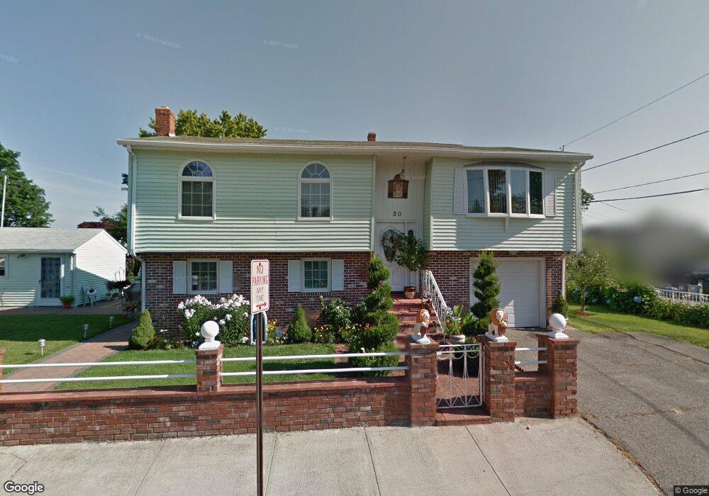 30 Home St, Pawtucket, RI 02861 - photo 1