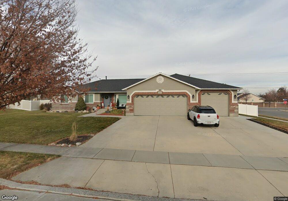 3464 Golden Creek Cir, Riverton, UT 84065 - photo 1