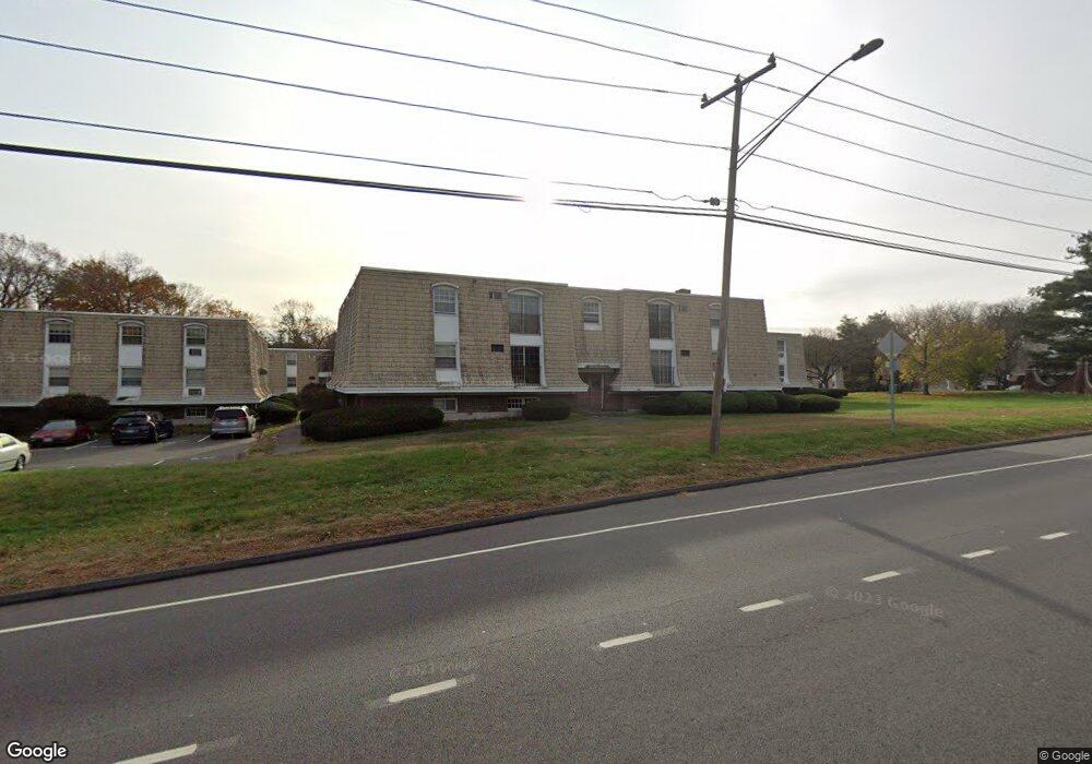 1160 Middle Turnpike W unit B1, Manchester, CT 06040 - photo 1