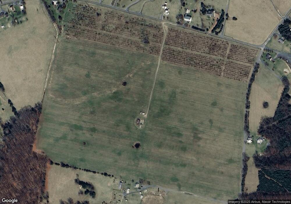 1578 Clary Rd, Strasburg, VA 22657 - photo 1