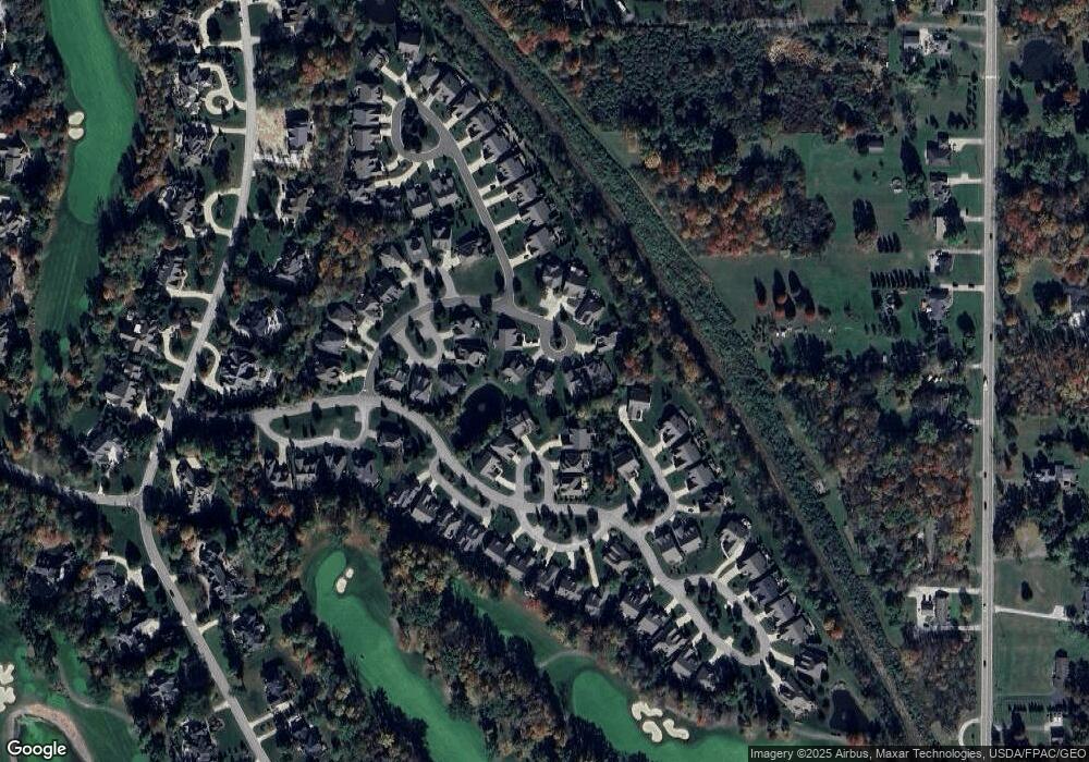 608 Burgess Cir unit 17, Aurora, OH 44202 - photo 1