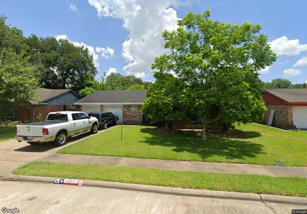 10911 Gulfdale Dr, Houston, TX 77075 - photo 1