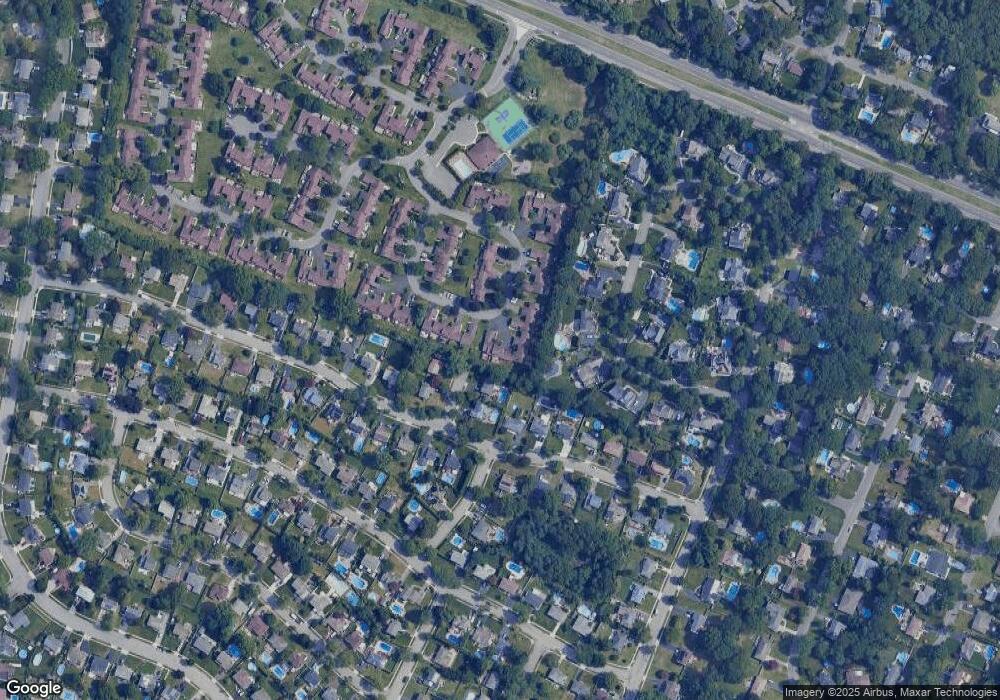 21 Ashley Cir, ComMacK, NY 11725 - photo 1