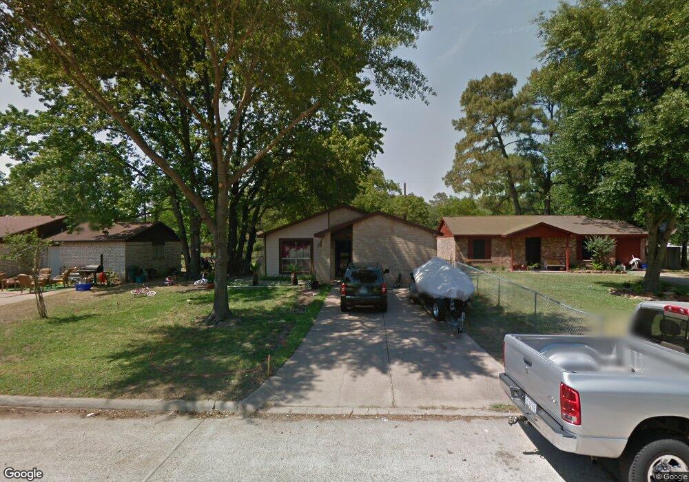 1011 Surrey Ct, Tomball, TX 77375 - photo 1