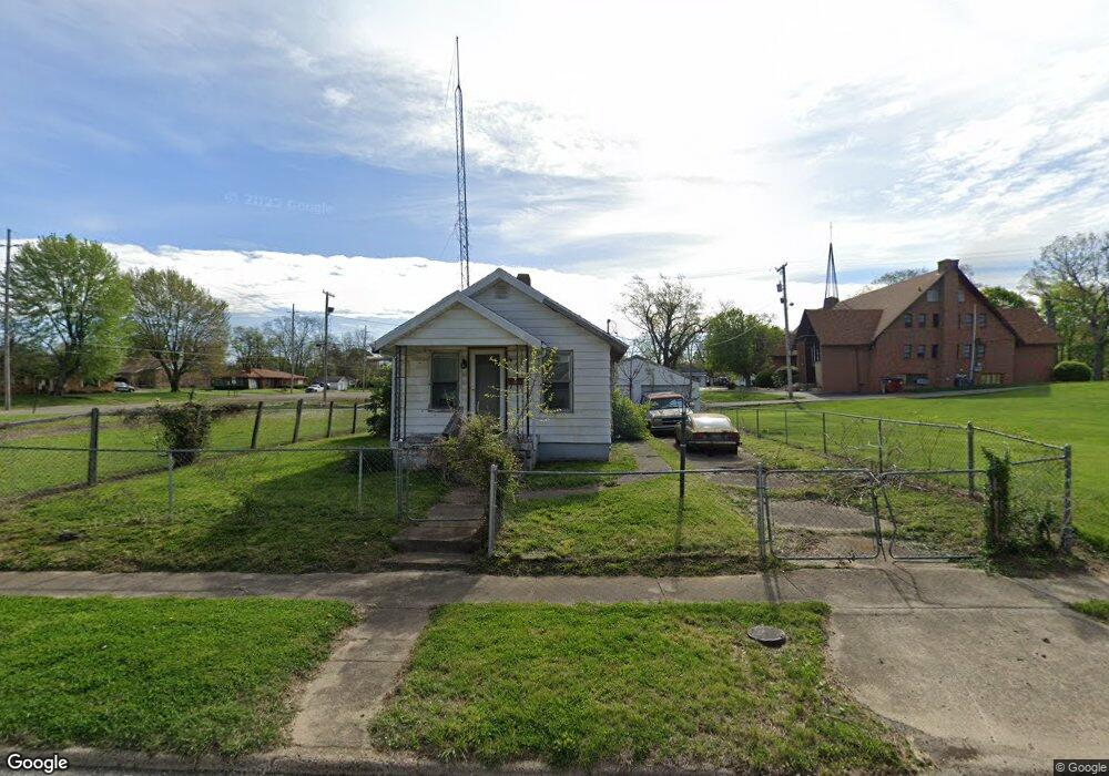 1912 Hendricks St, Anderson, IN 46016 - photo 1