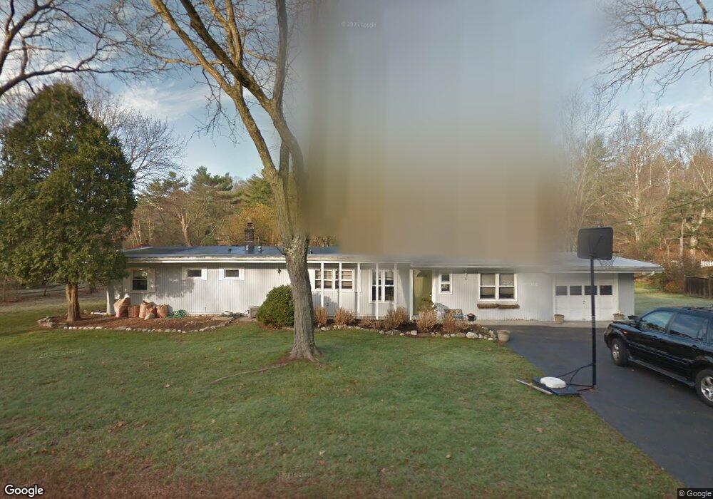 4 Guyer Rd, Westport, CT 06880 - photo 1