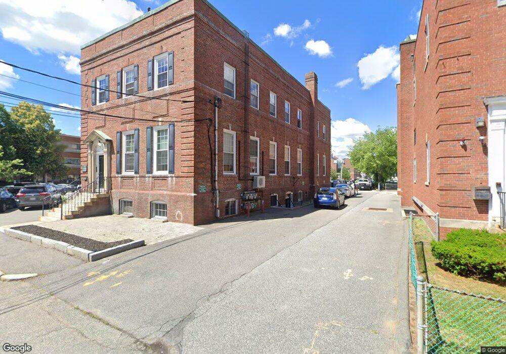 56 Pickering St unit 1st Floor, Needham, MA 02492 - photo 1