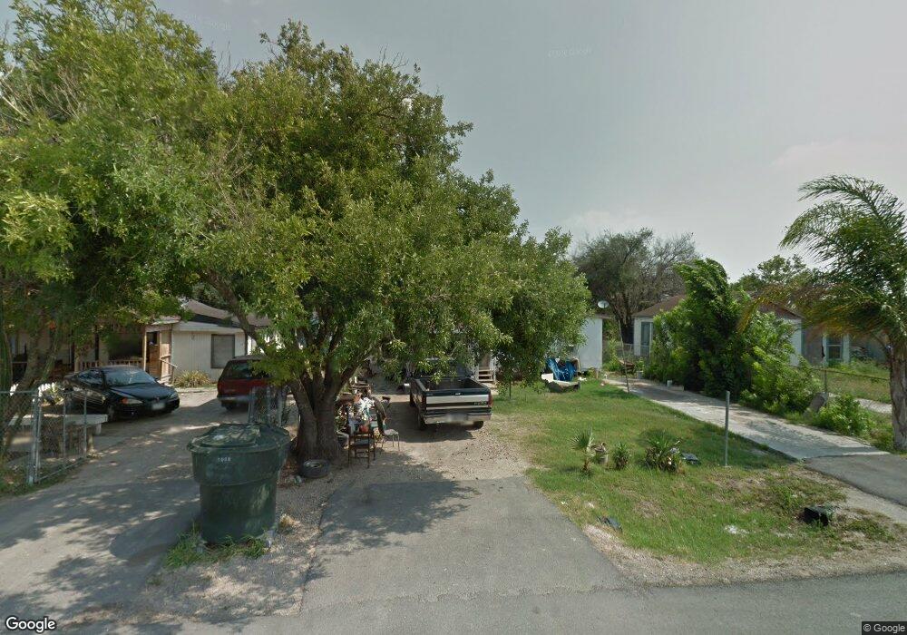 2818 W 8th St, Weslaco, TX 78596 - photo 1