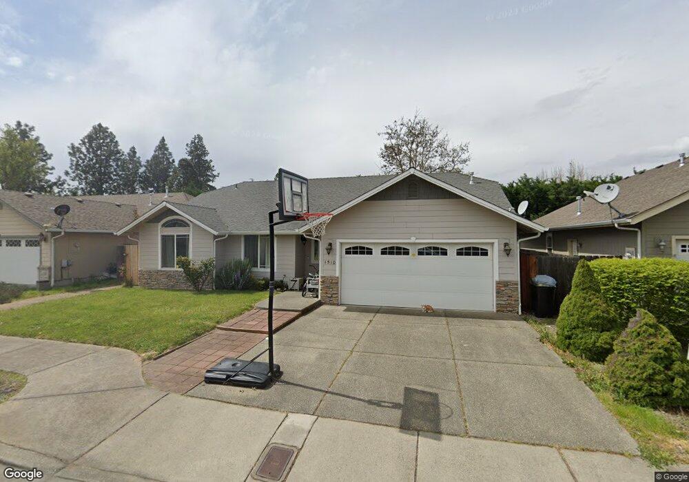 1510 SW Waterstone Dr, Grants Pass, OR 97527 - photo 1