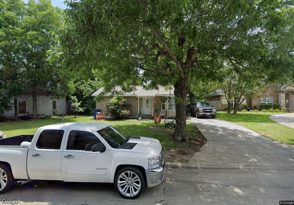 415 S Carlton St, Ennis, TX 75119 - photo 1