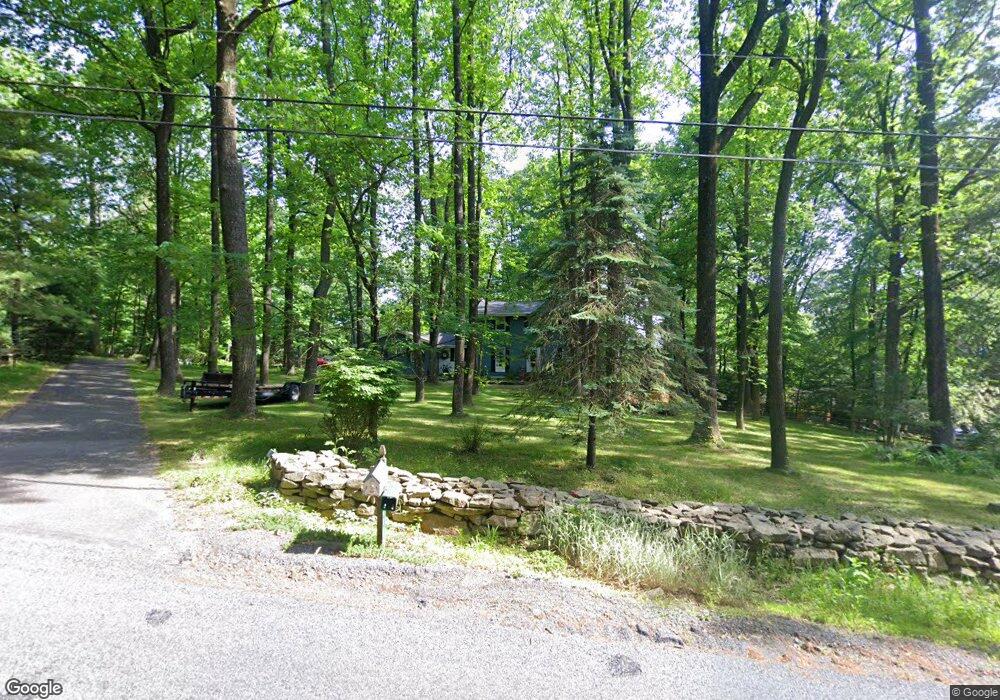 4886 S Mountain Dr, Emmaus, PA 18049 - photo 1