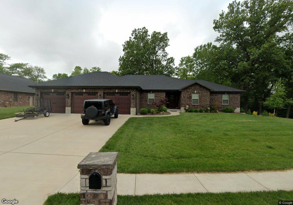 401 Chimney Rock Dr, Freeburg, IL 62243 - photo 1