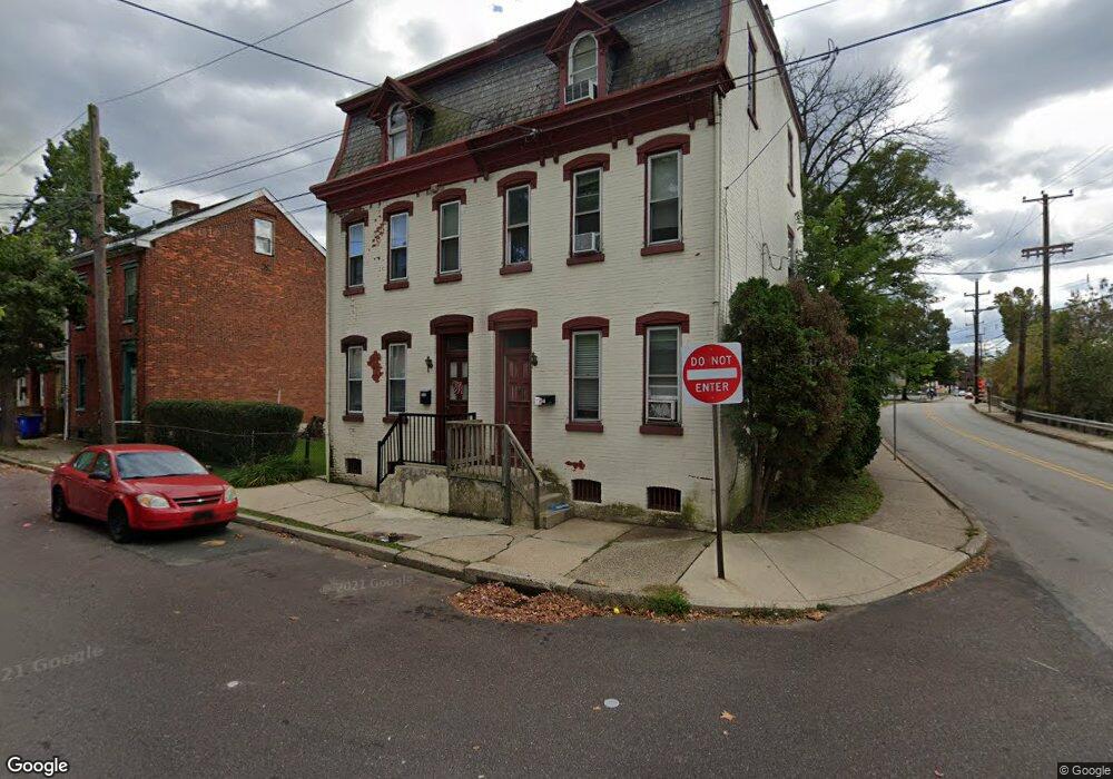 2 Walnut St, Pottstown, PA 19464 - photo 1