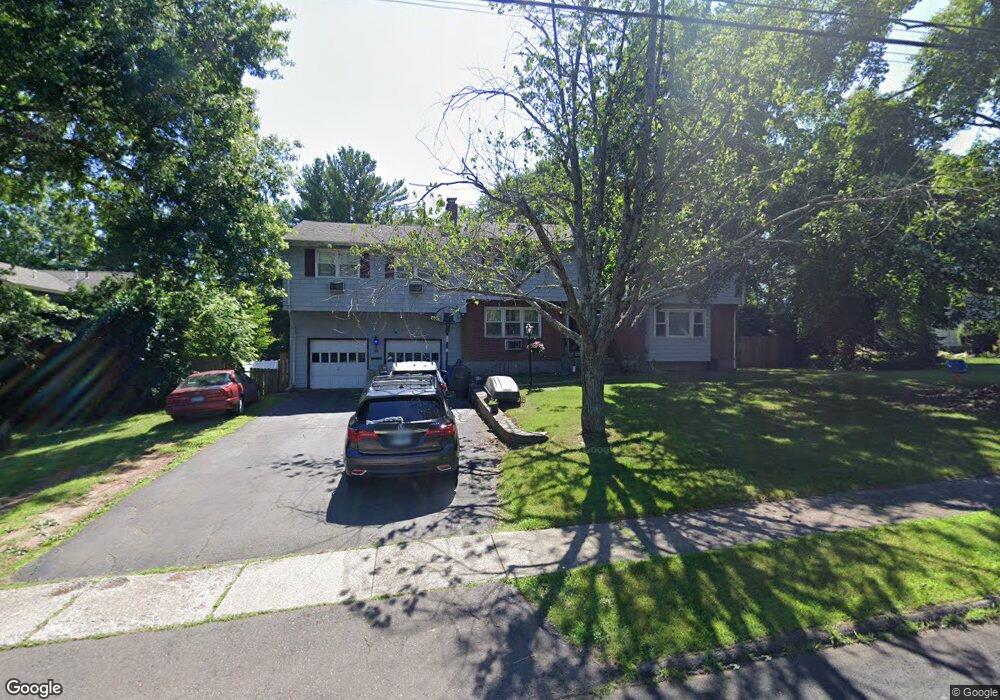 30 Carriage Hill Dr, Wethersfield, CT 06109 - photo 1