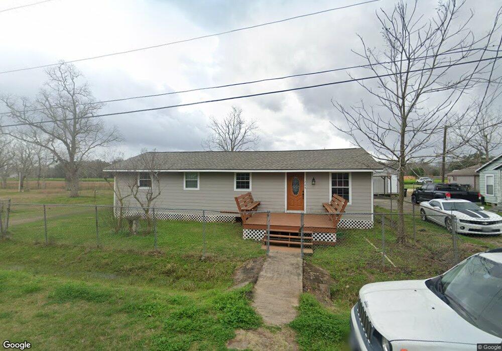 208 Smith Village Dr, Alvin, TX 77511 - photo 1