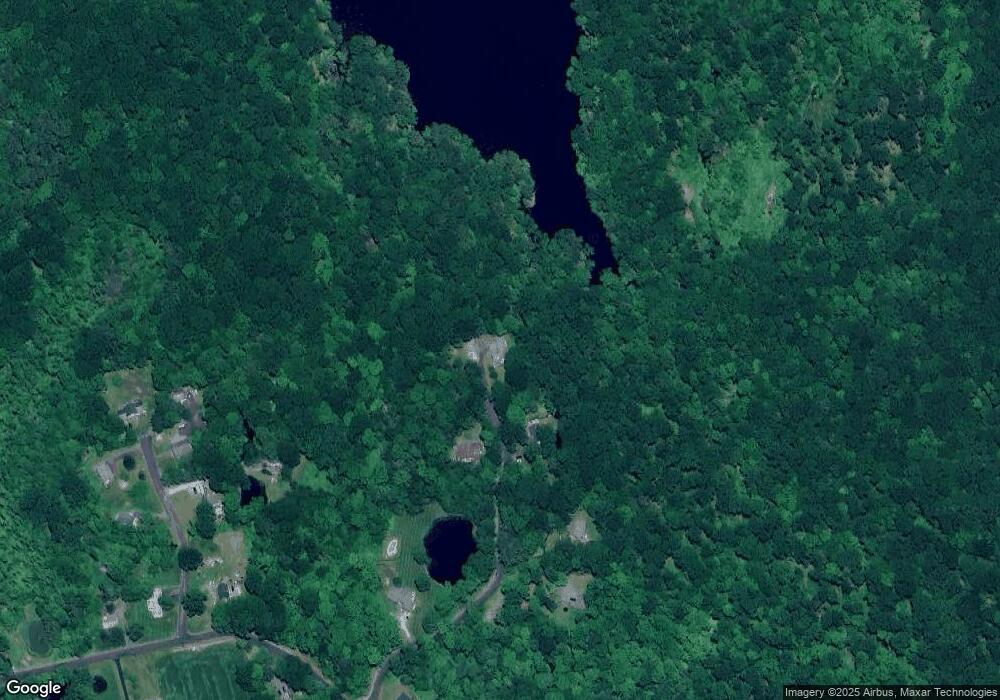 172 Isaiah Smith Ln, Morris, CT 06763 - photo 1