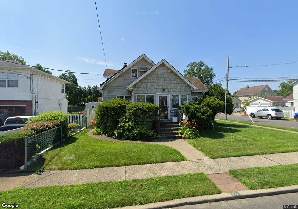 699 Wyckoff Ave, Bellmore, NY 11710 - photo 1