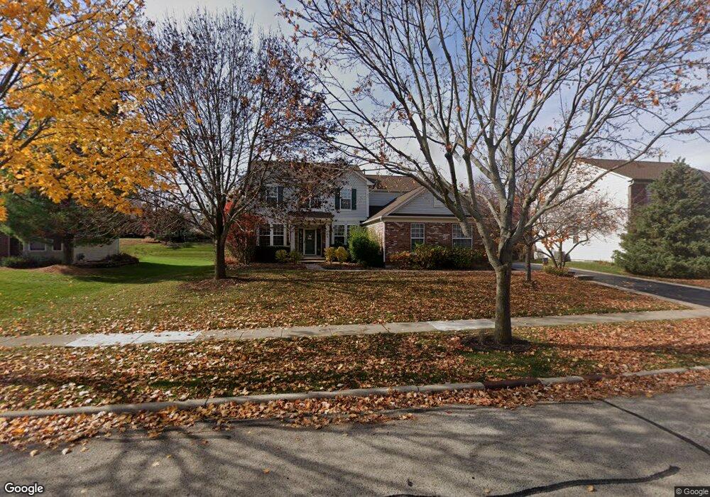 560 Brookside Ave, Algonquin, IL 60102 - photo 1