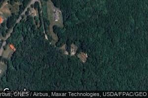 10 Jeffs Dr, Dixfield, ME 04224