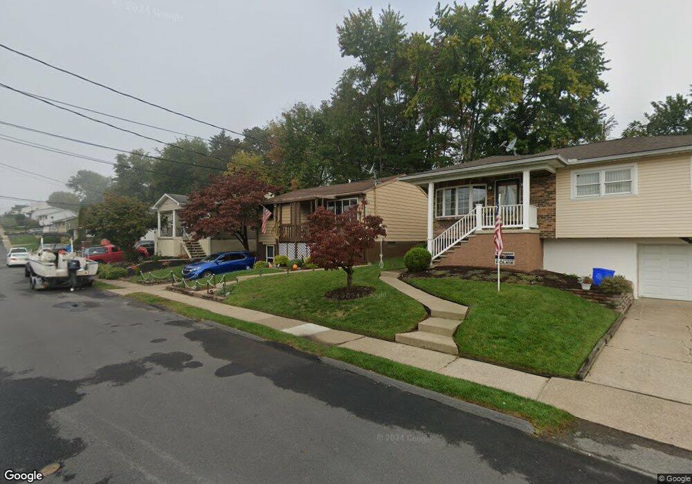 134 1/2 Taroli St, Old Forge, PA 18518 - photo 1