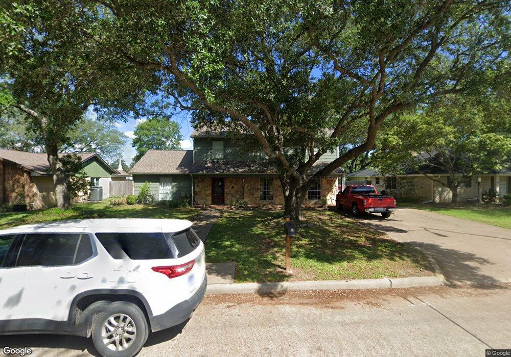 518 N Pecan Dr, Tomball, TX 77375 - photo 1