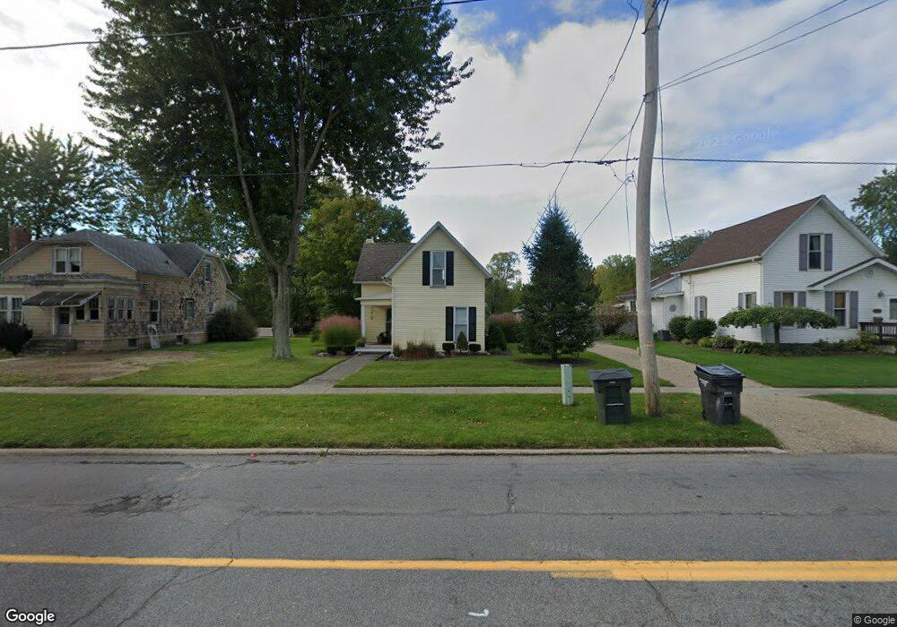 216 Ash St E, Three Oaks, MI 49128 - photo 1