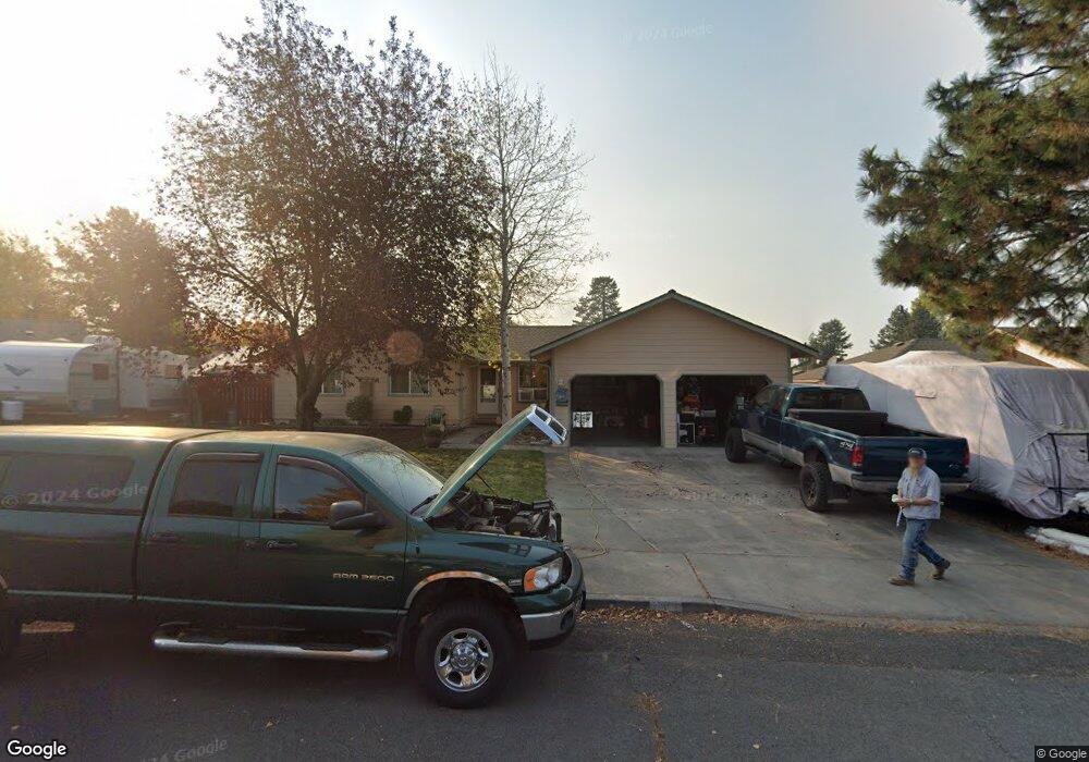 61851 Avonlea Cir, Bend, OR 97702 - photo 1