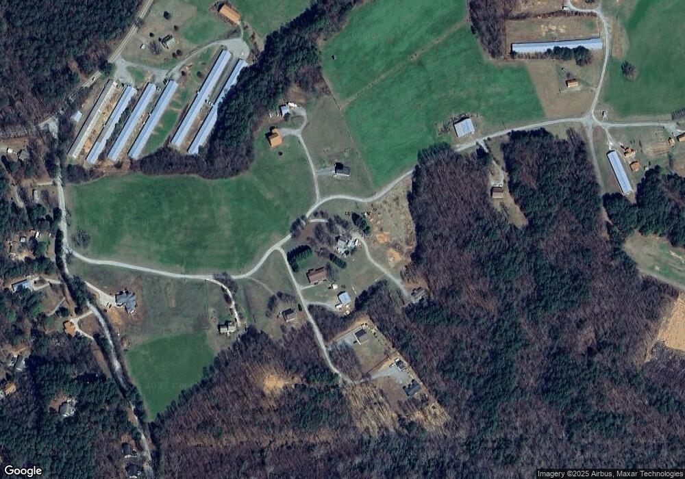 240 Wingate Dr, Ellijay, GA 30540 - photo 1