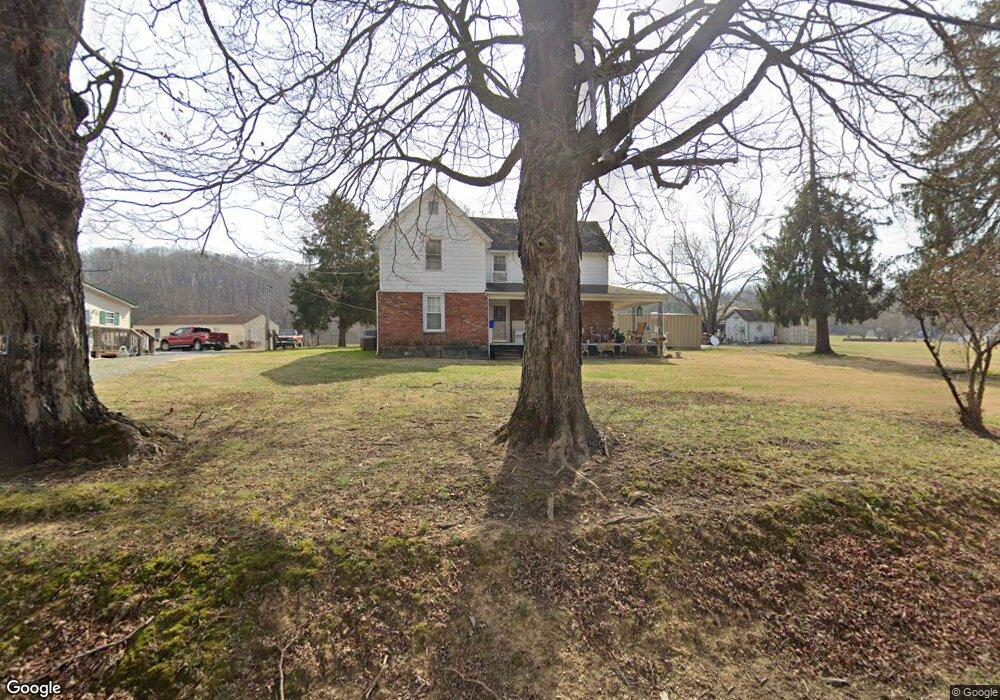 137 Woodlyn Rd, Johnson City, TN 37601 - photo 1