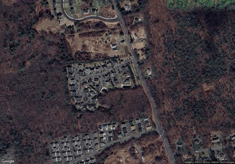 4 Weeping Willow Ct, Farmington, CT 06085 - photo 1