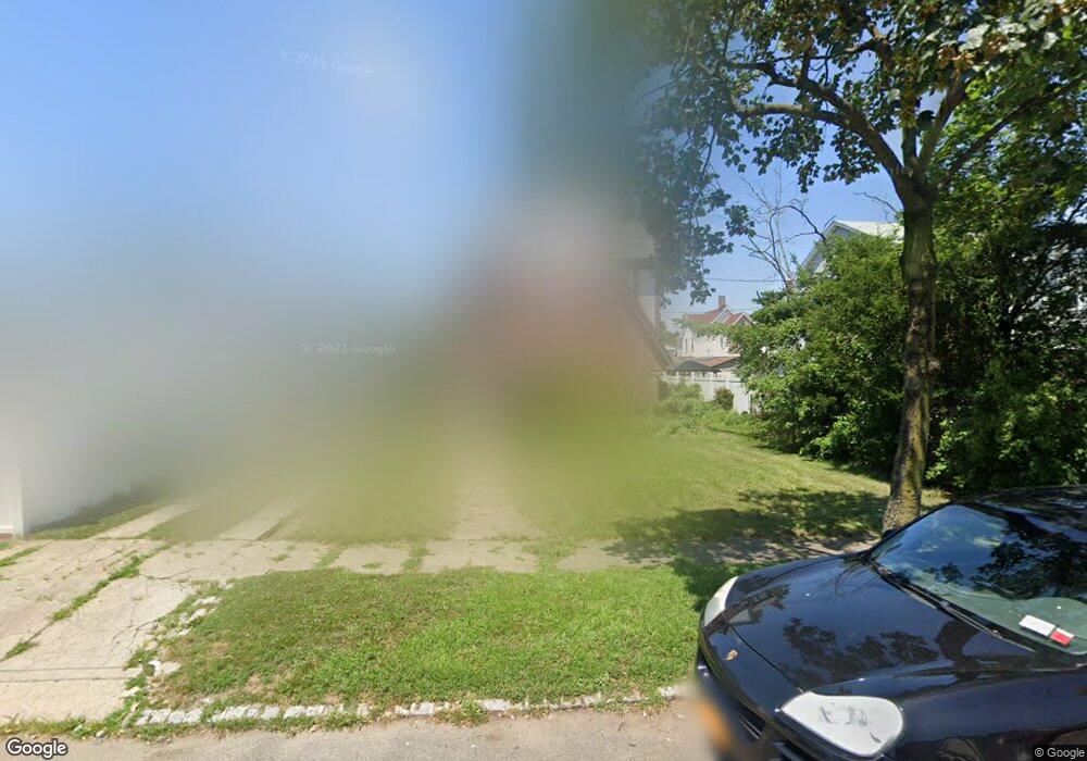 19707 89th Rd, Hollis, NY 11423 - photo 1