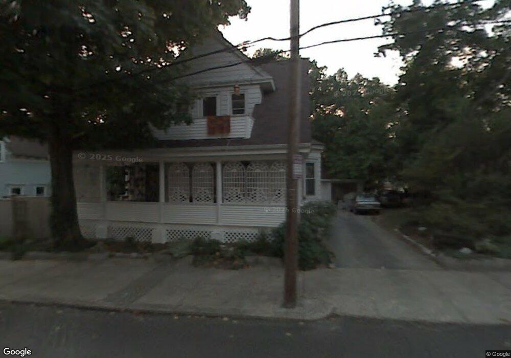 51 Blodgett Ave, Pawtucket, RI 02860 - photo 1