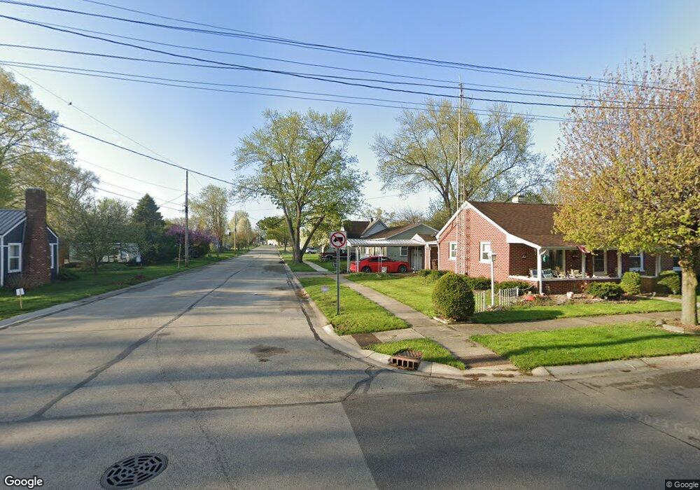 811 Phillip St, Auburn, IN 46706 - photo 1