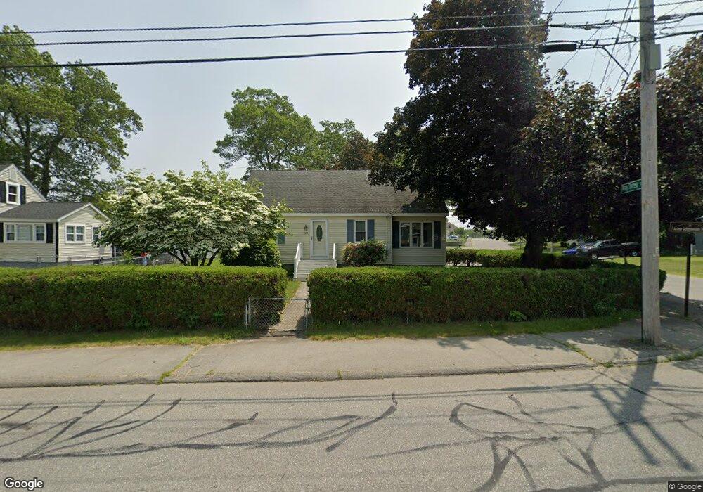 228 W Meadow Rd, Lowell, MA 01854 - photo 1