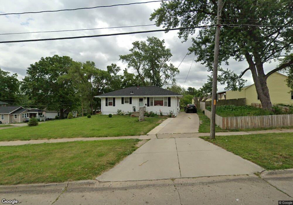 2915 SE 8th St, Des Moines, IA 50315 - photo 1