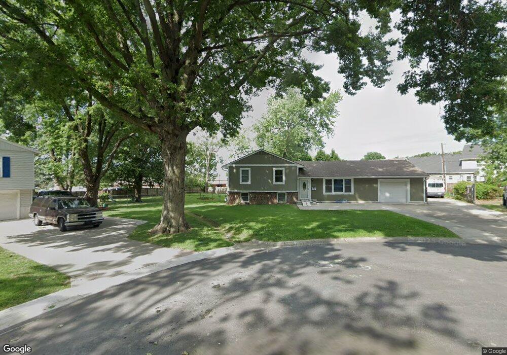 6136 Westgate St, Shawnee, KS 66216 - photo 1