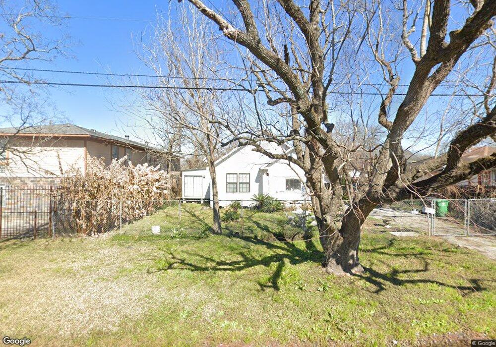 8121 Findlay St, Houston, TX 77017 - photo 1