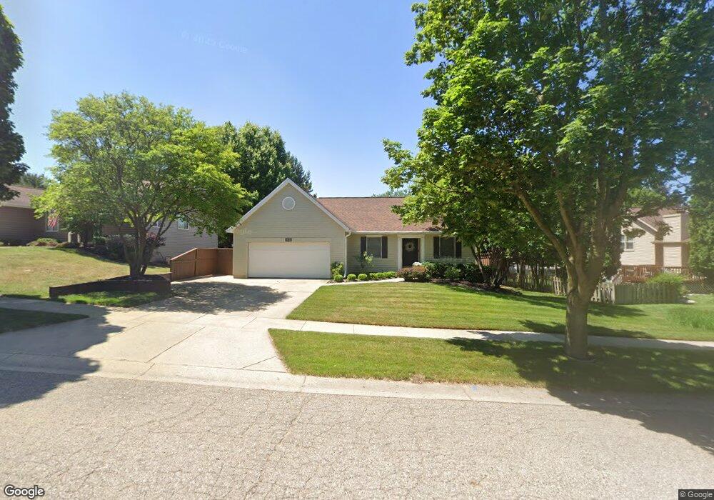 2281 Shetland Dr NE, Grand Rapids, MI 49505 - photo 1