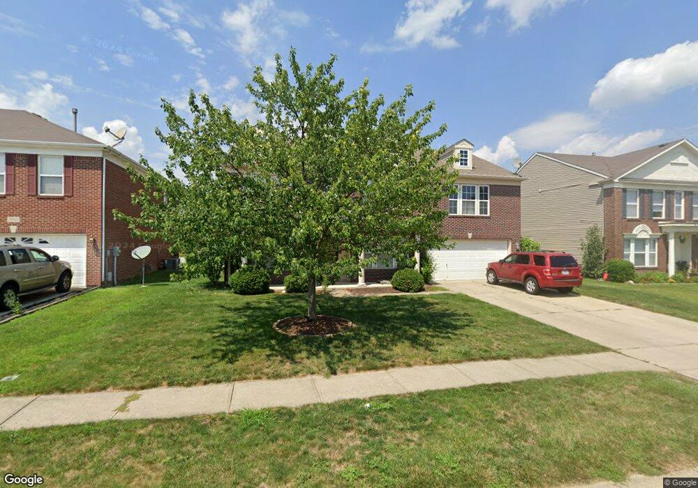 10390 Bicknell Cir, Fishers, IN 46038 - photo 1