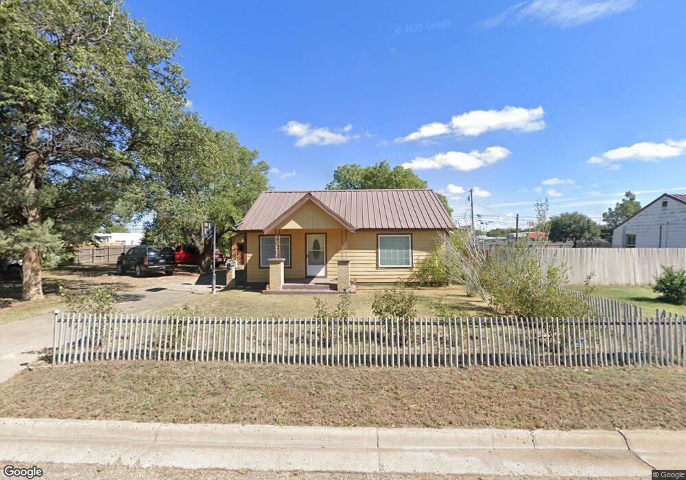 314 N Porter Ave, Dumas, TX 79029 - photo 1