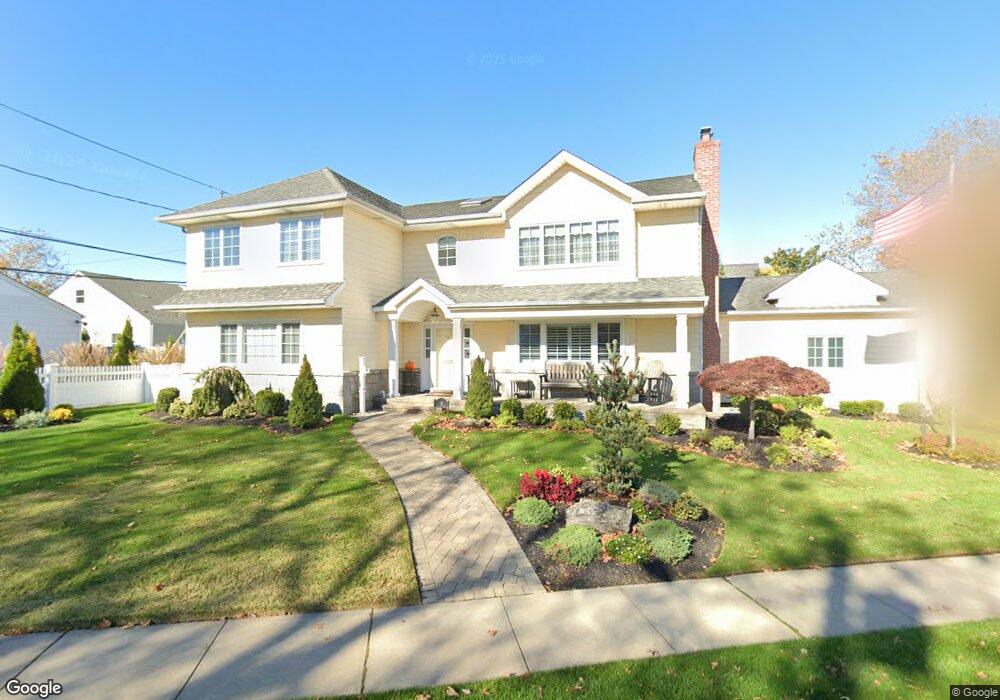 10 E Voss Ave, East Rockaway, NY 11518 - photo 1